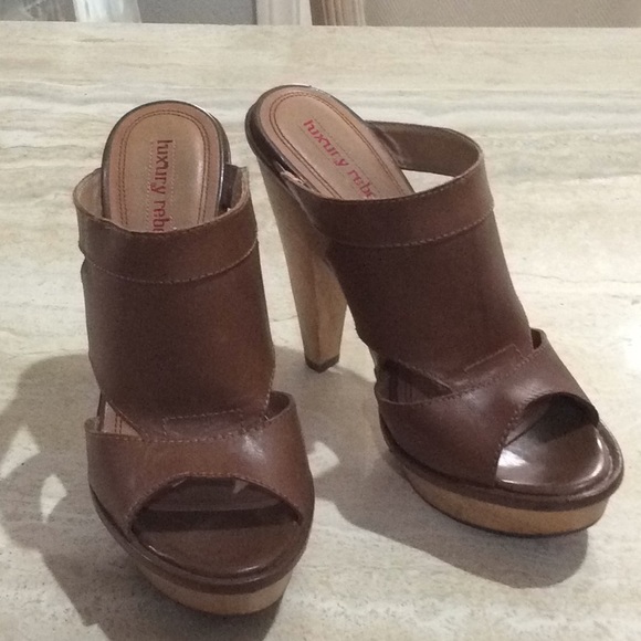 Leather Sandal Heels - Picture 3 of 3